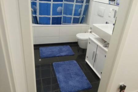 Zimmer Mit Eigenem Bad In Maerchenstadt! Heidelberg Buitenkant foto